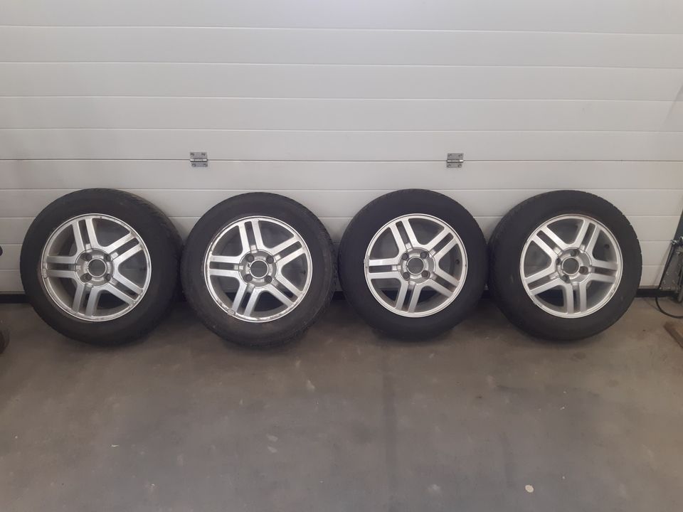 Ford Focus 15" kesärengassarja