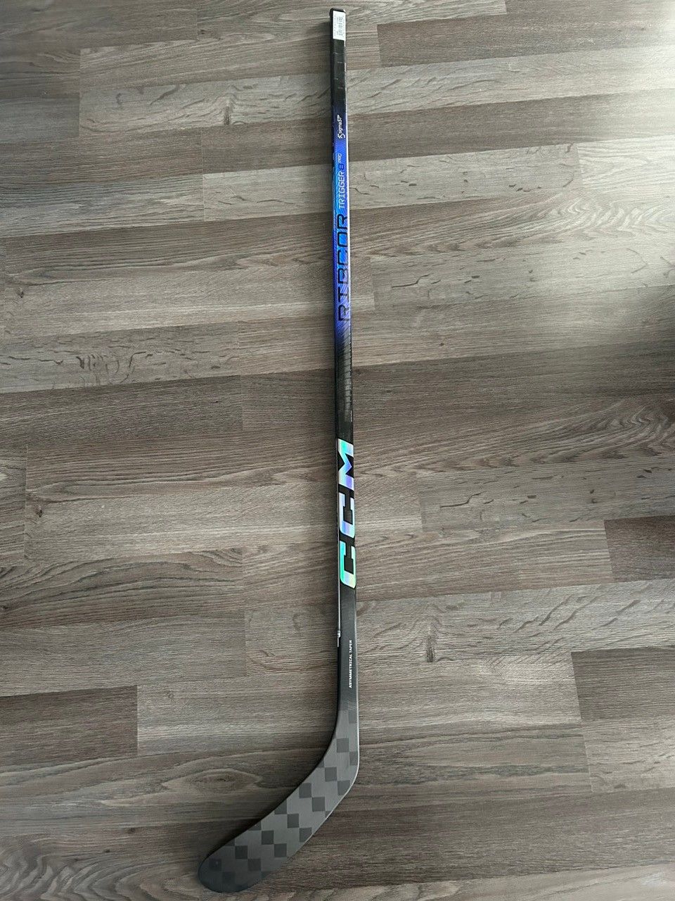 CCM Trigger 8 Pro Jr jääkiekkomaila