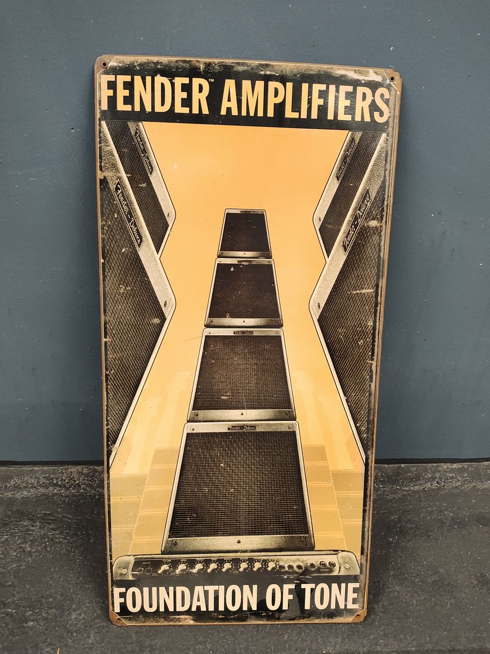 Fender Amplifiers kyltti