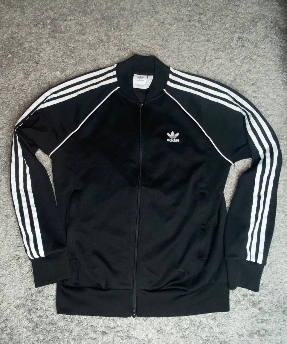 Adidas sst musta