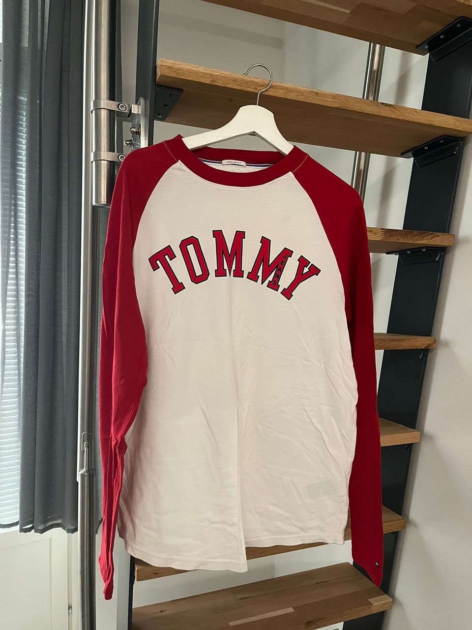 Tommy Jeans pitkähihainen