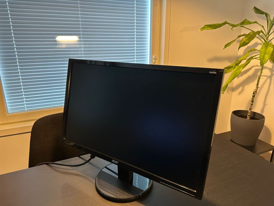 Acer 24" Full HD LED näyttö