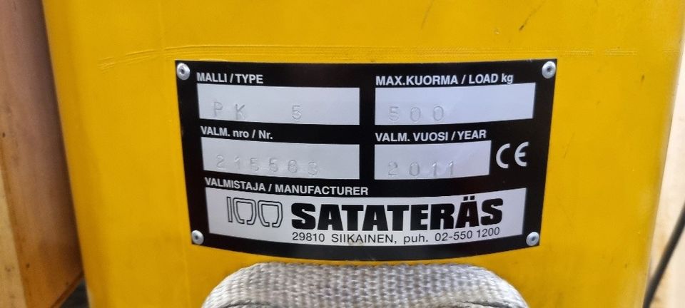 Pylväskääntönostin Satateräs 500 kg