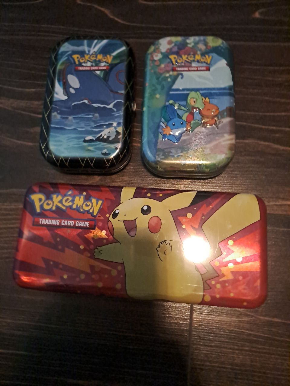 Tyhjiä pokemon kortti rasioita