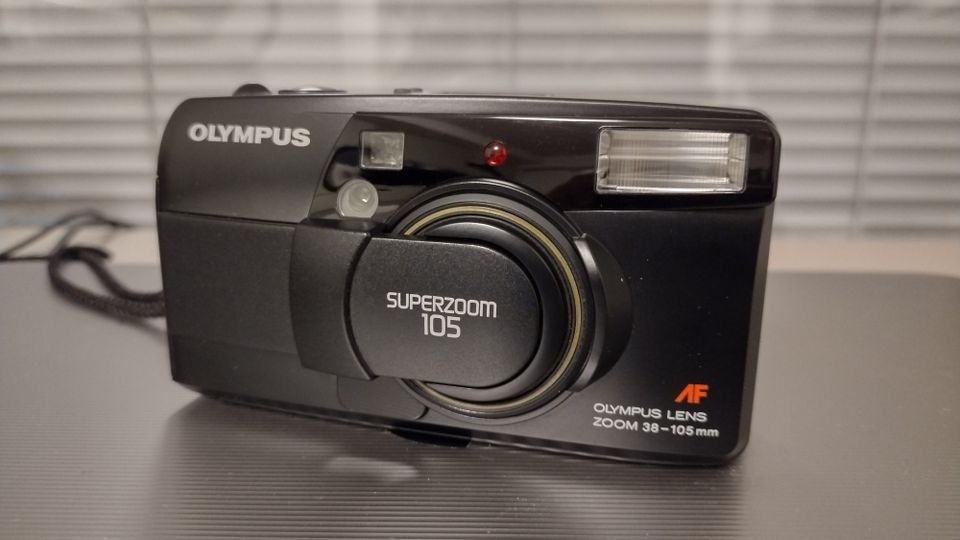 Olympus Superzoom 105