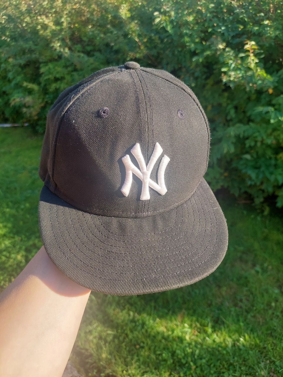 Fitted cap