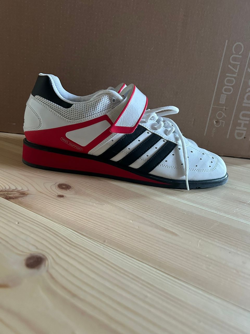 Adidas painonnostokengät 48