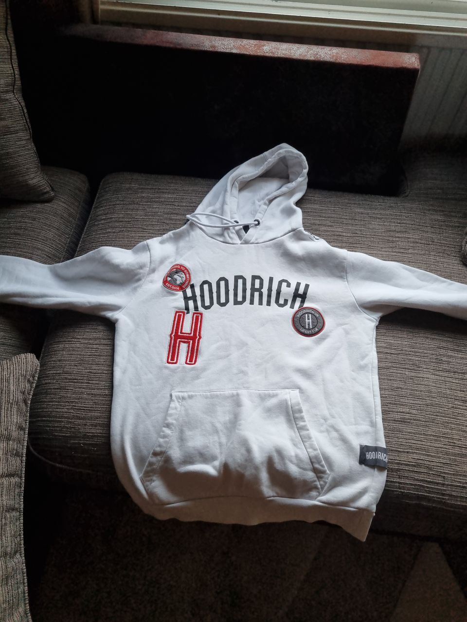 Hoodrich huppari koko M