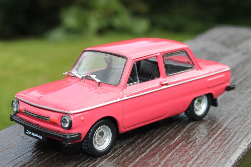 Maailman toiseksi huonoin auto 1968 ZAZ 968M pienoismalli CCCP 1:43 metallia