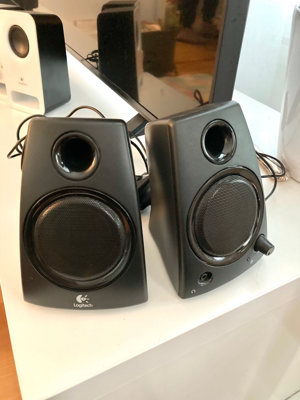 Logitech kaiuttimet X2