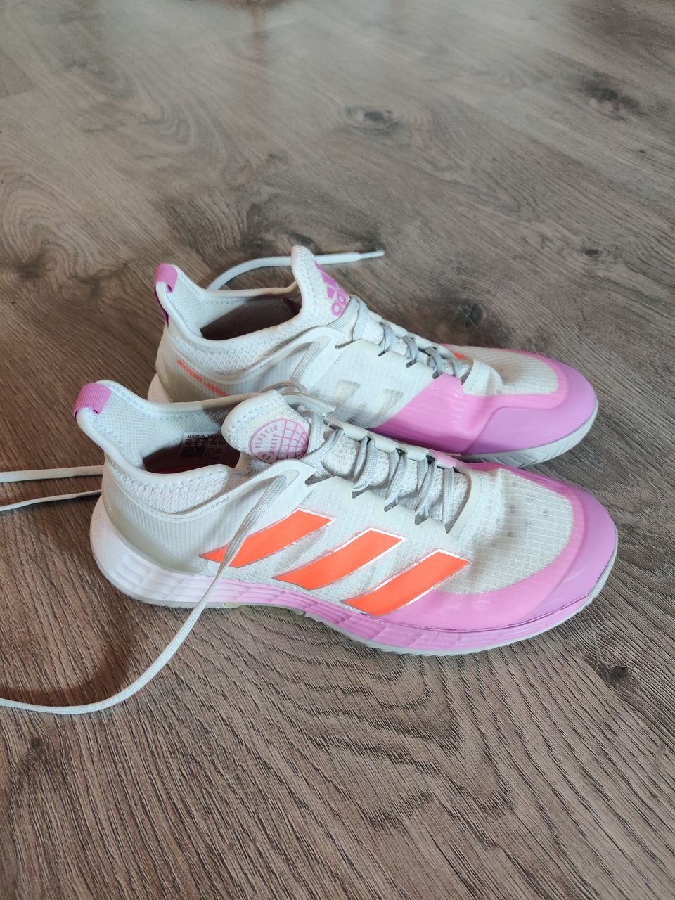 Adidas sisäpelikengät 39 1/3