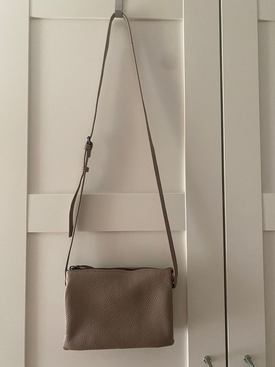 Markberg crossbody