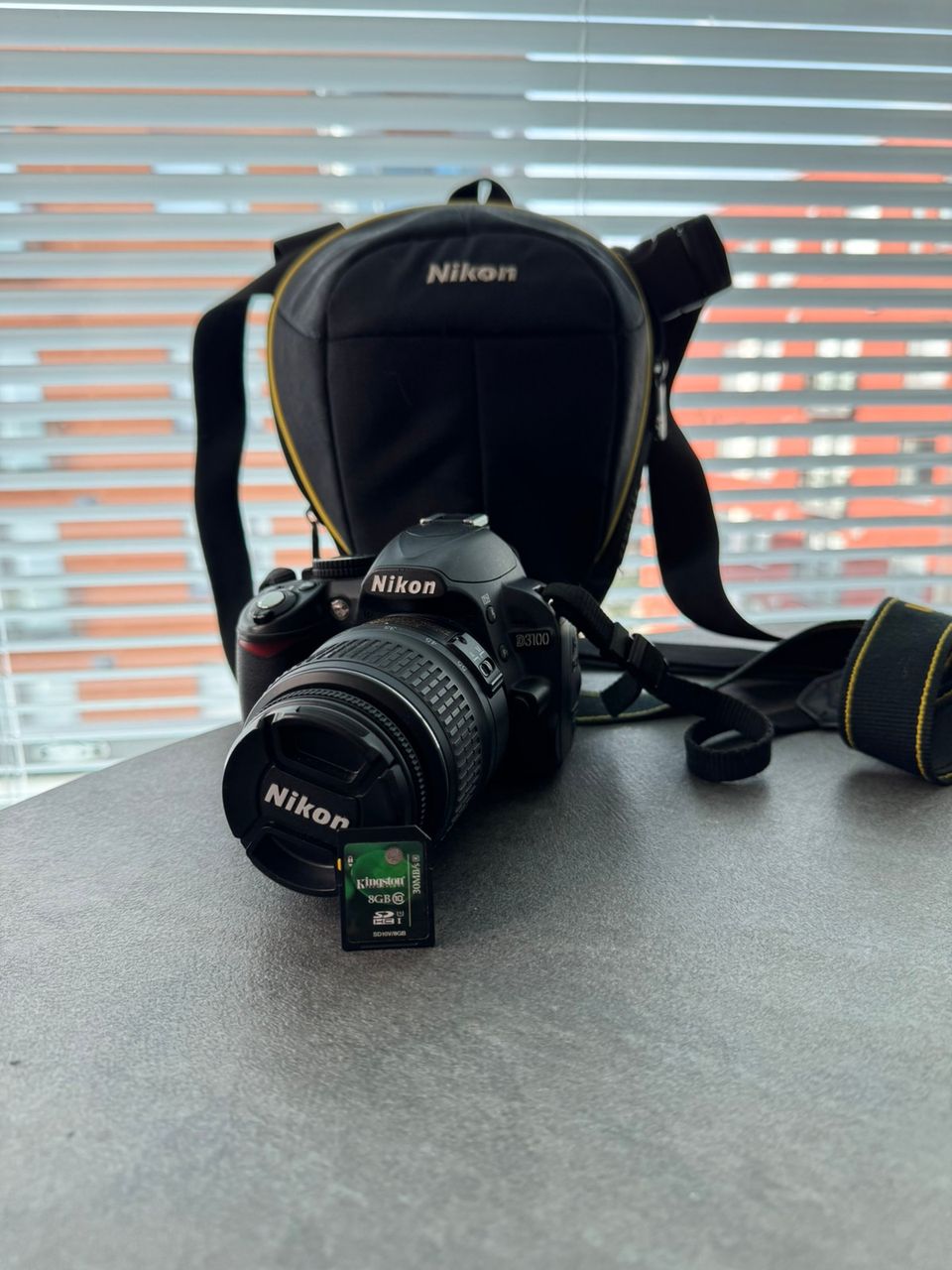 Nikon D3100