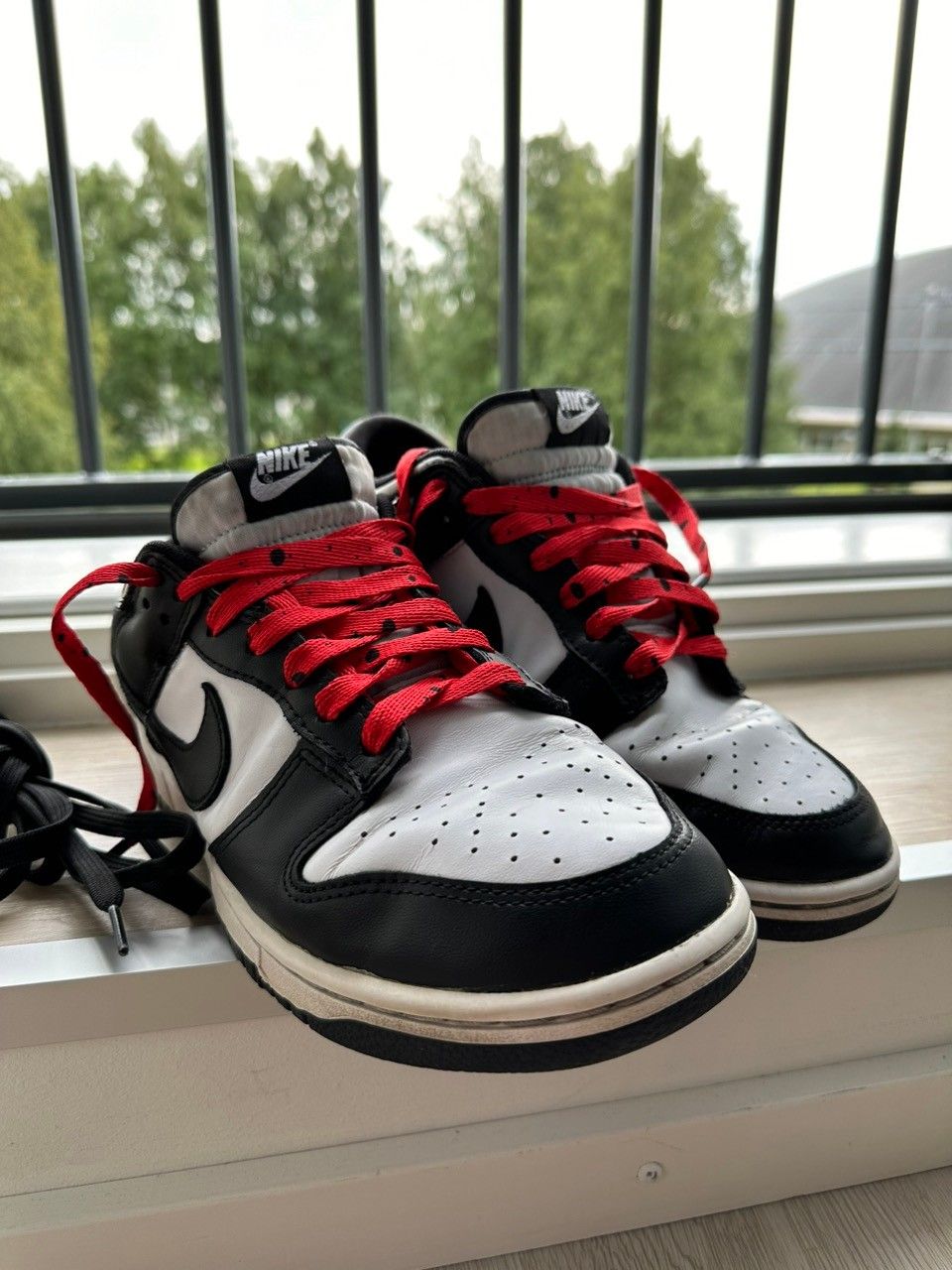 Nike dunk low panda 42