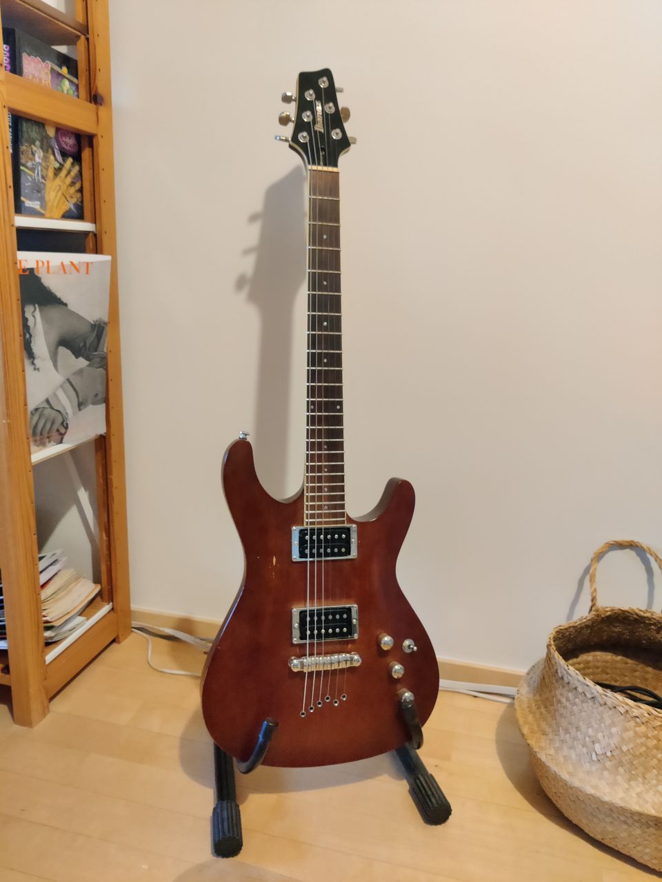 Ibanez SZ320MH