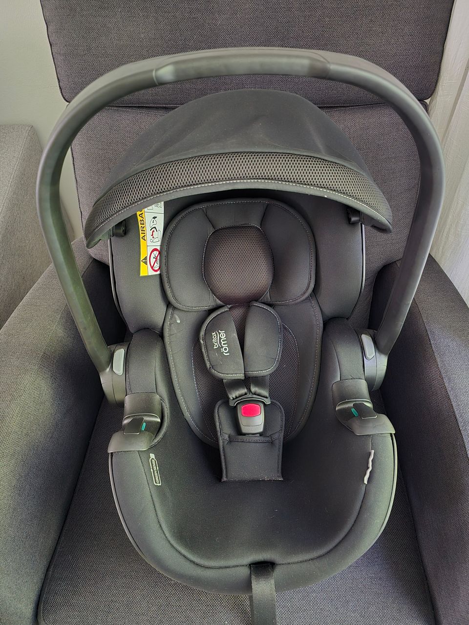 Britax baby safe pro kaukalo + jalusta