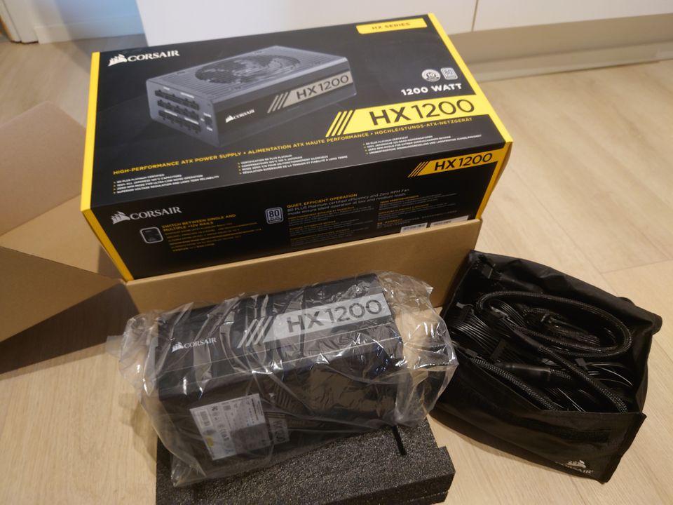 Corsair HX1200 Virtalähde