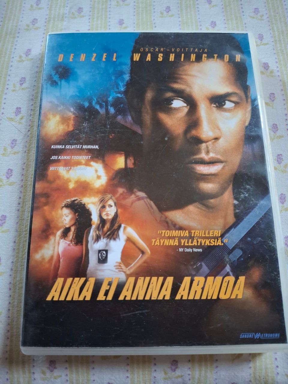 Aika ei anna armoa dvd