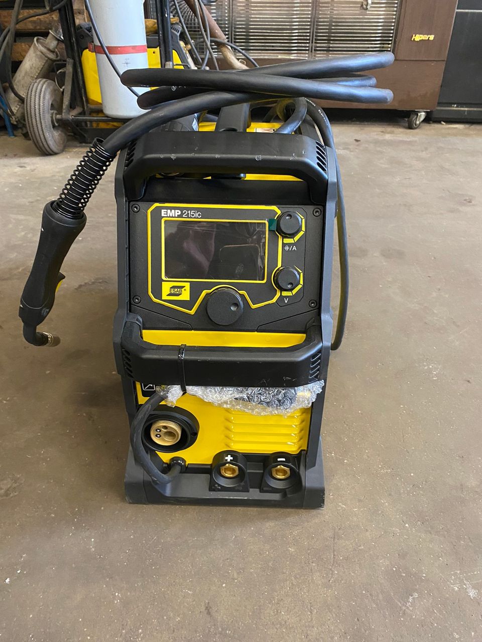 Esab rebel 215iC