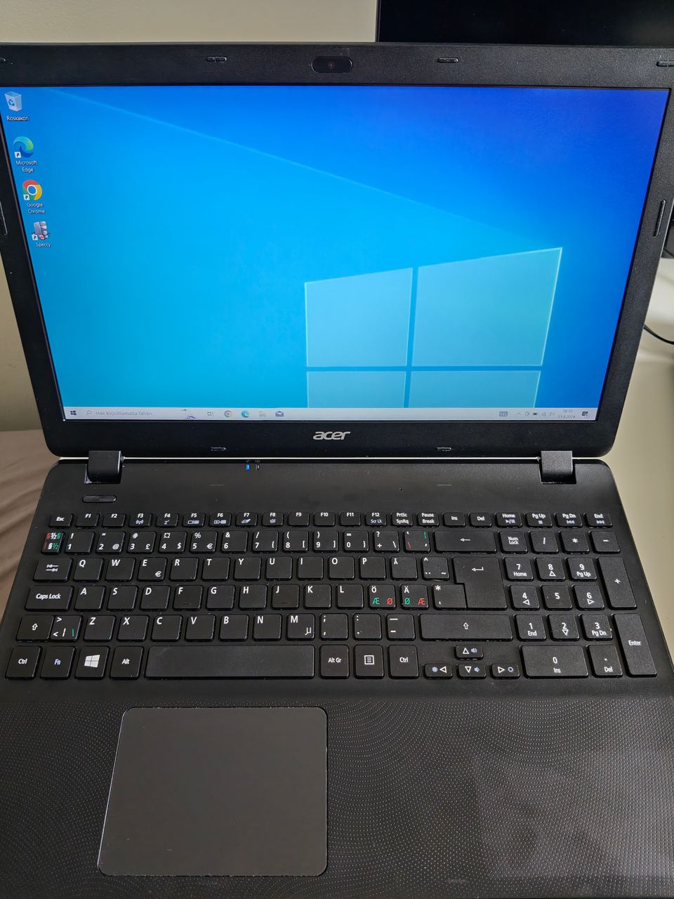 Acer Aspire es1-571 15.6"