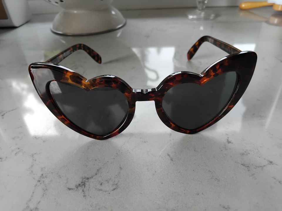 Saint Laurent LouLou SL181 aurinkolasit