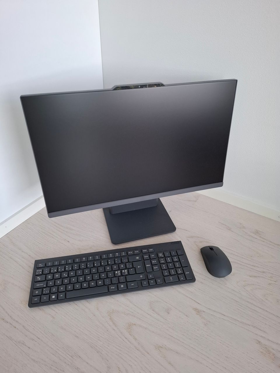 Lenovo Ideacentre AIO 24IRH9 All-in-one pöytäkone