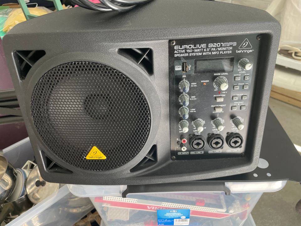 Behringer B207 MP3 Aktiivinen PA-kaiutin/monitori