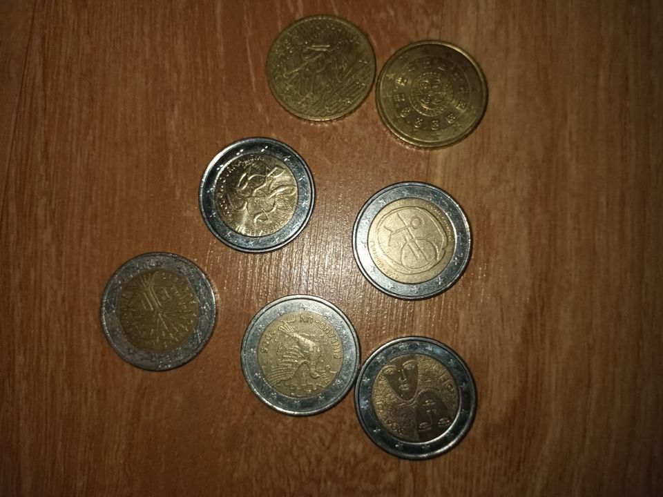 Erikoiskolikoita 2€ & 50snt