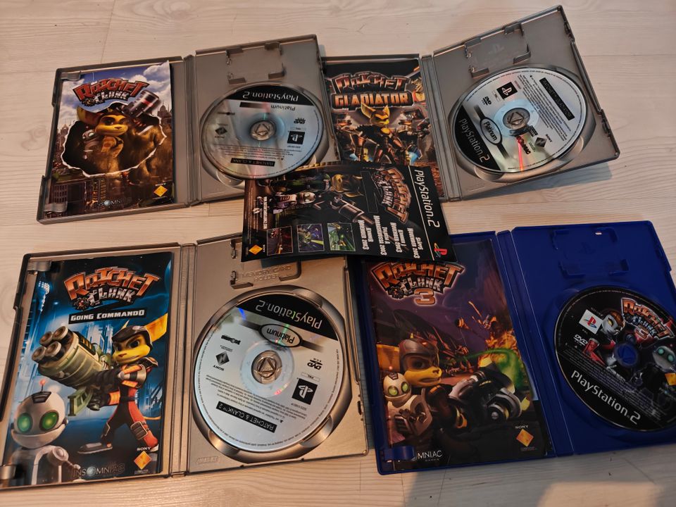 Ps2 ratchet and clank paketti 3 peliä