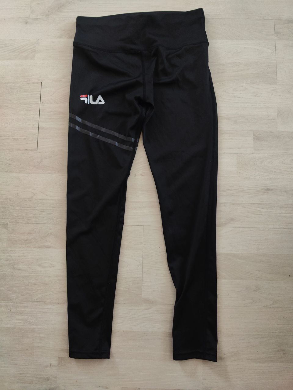 Fila jumppatrikoot koko m