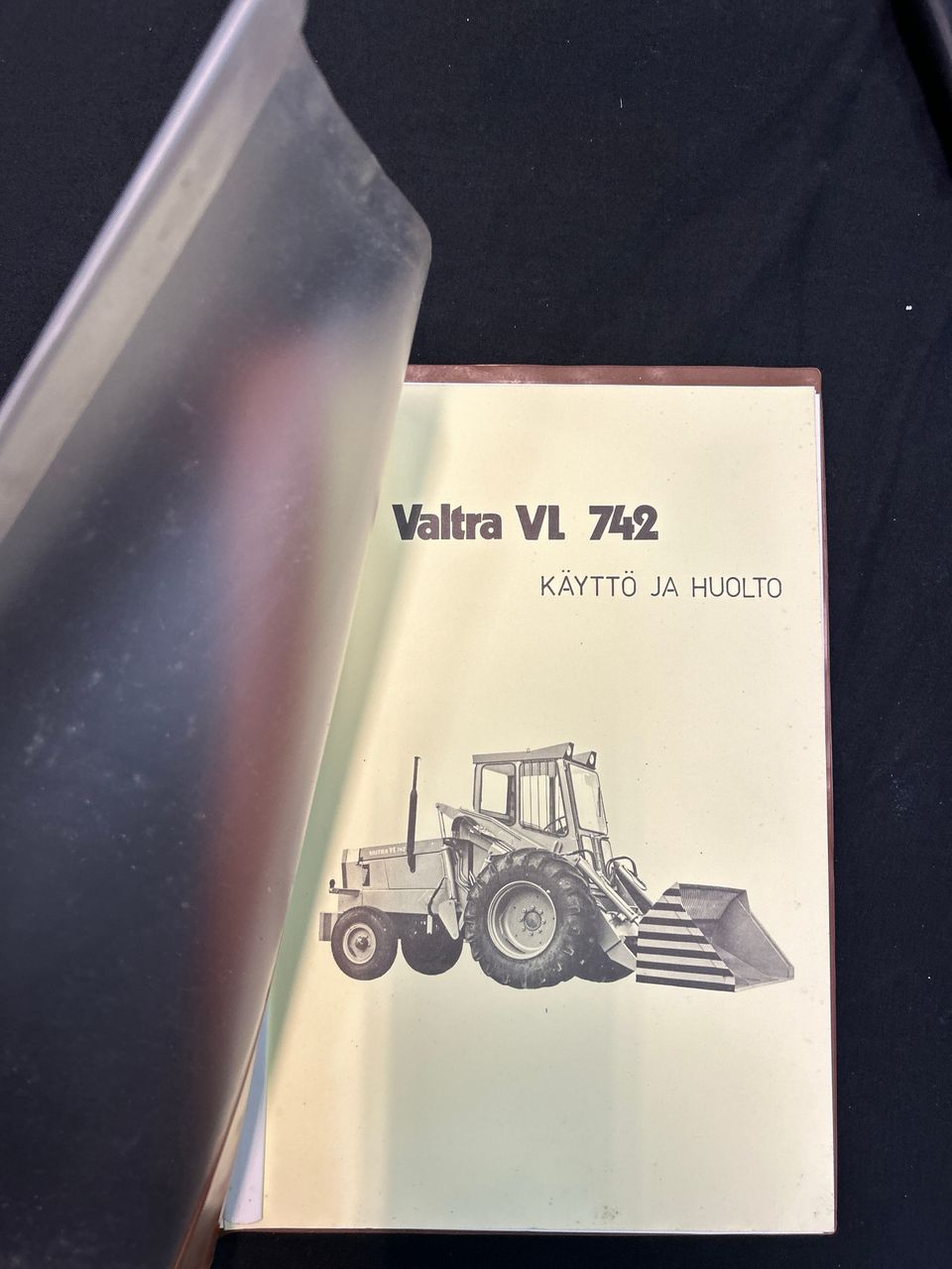 Valtra VL 742 käyttö-ja huolto-ohjekirja