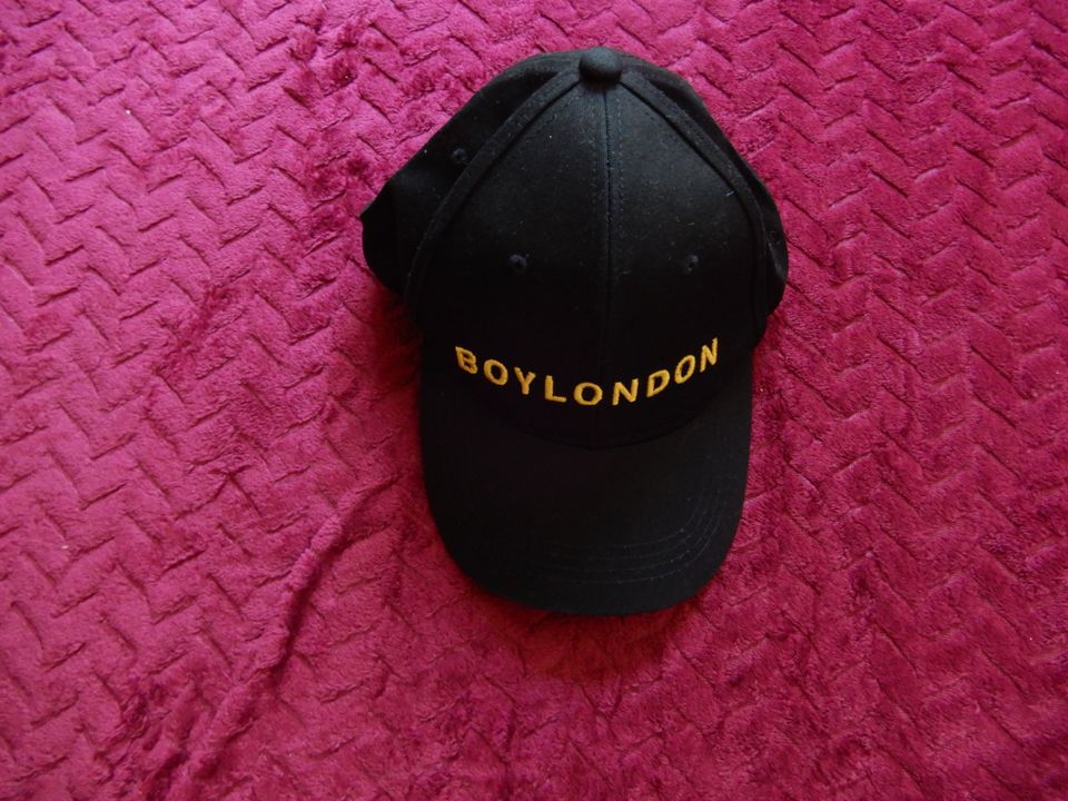 BOY London -lippis