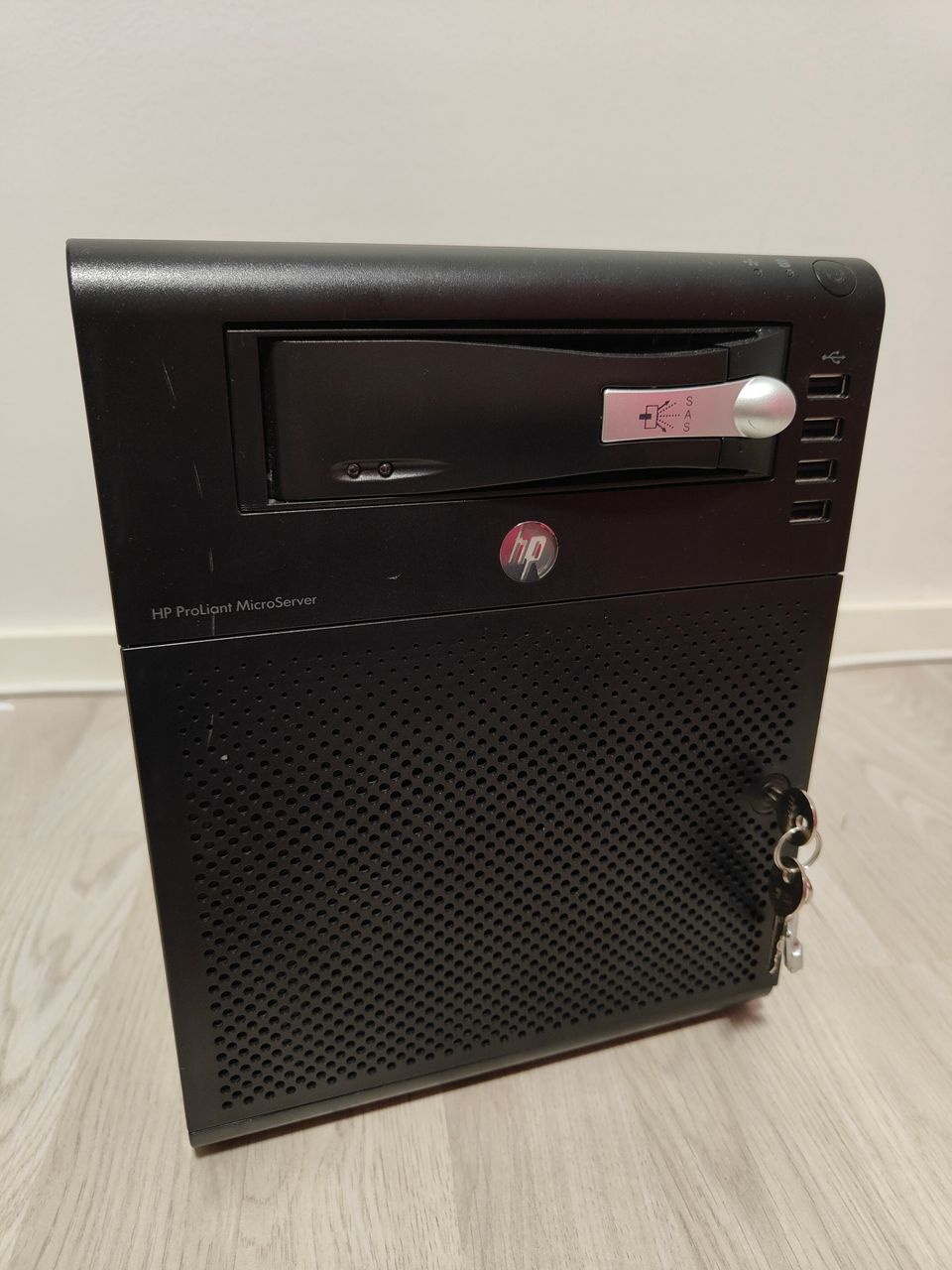 HP Proliant Microserver Gen7 N54L