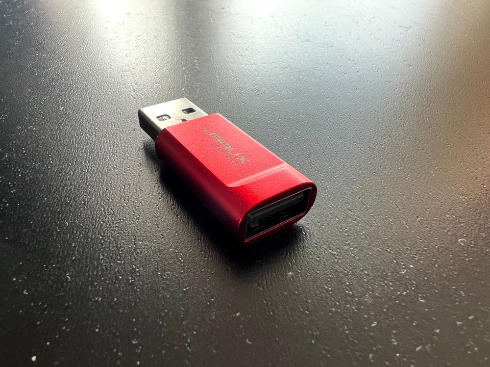 USB Data Blocker -lisäosa latauskaapeliin