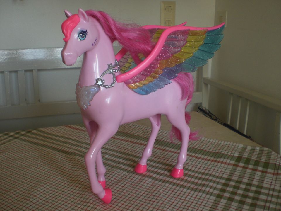 BARBIE A Touch Of Magic Pegasus yksisarvinen