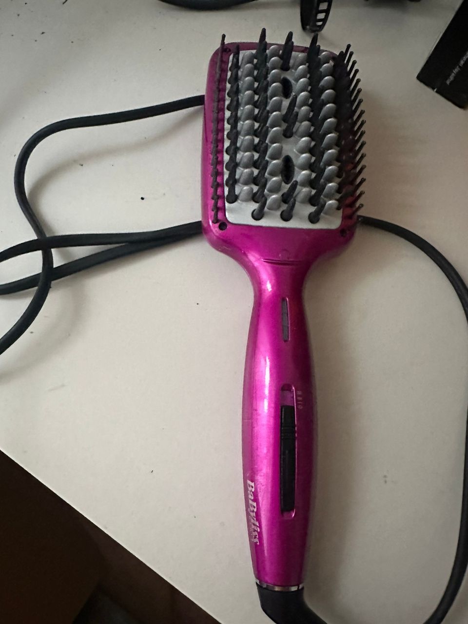 BaByliss Liss Brush suoristusharja (pinkki)