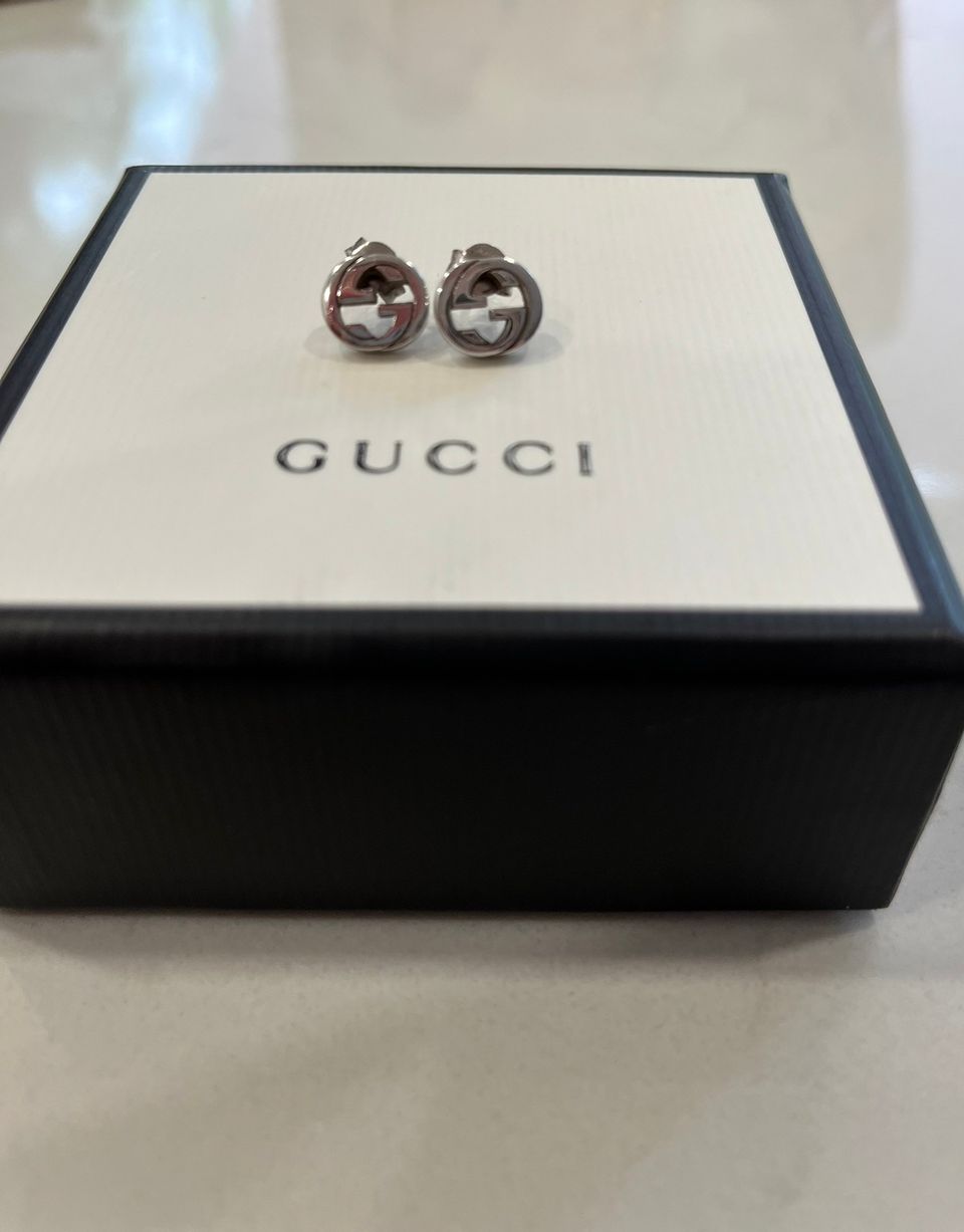 GUCCI INTERLOCKING EARRINGS SILVER