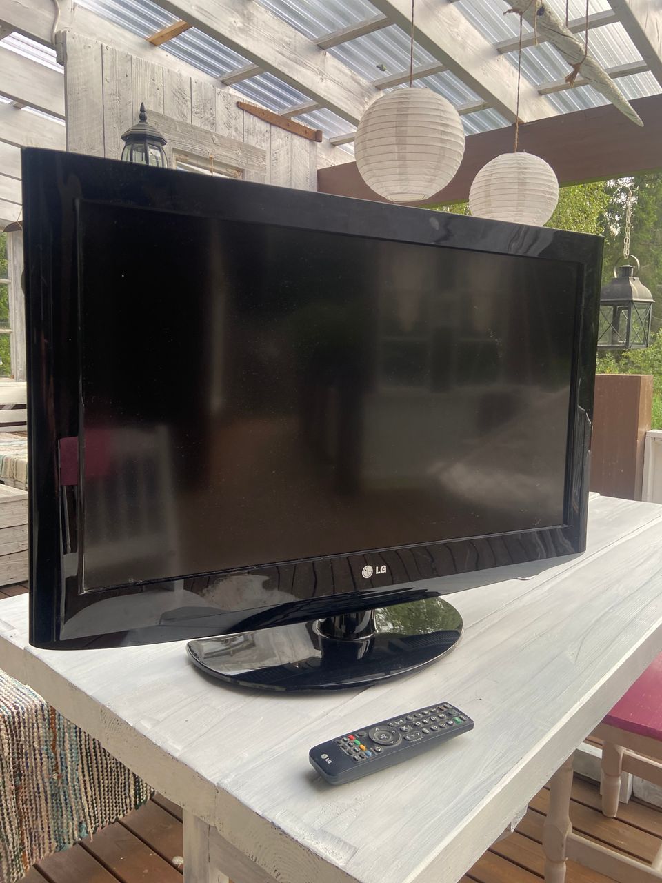 LG-TV 42”