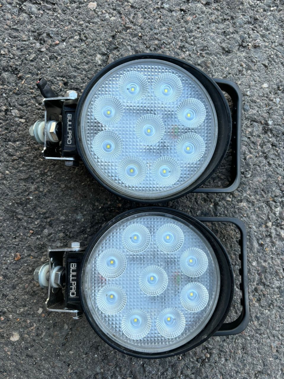 BullPro 54W LED-työvalo kahvalla