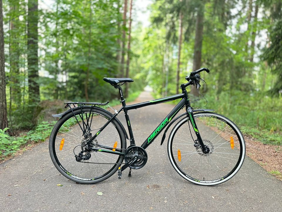 Merida Crossway Hybridi Pyörä 28”