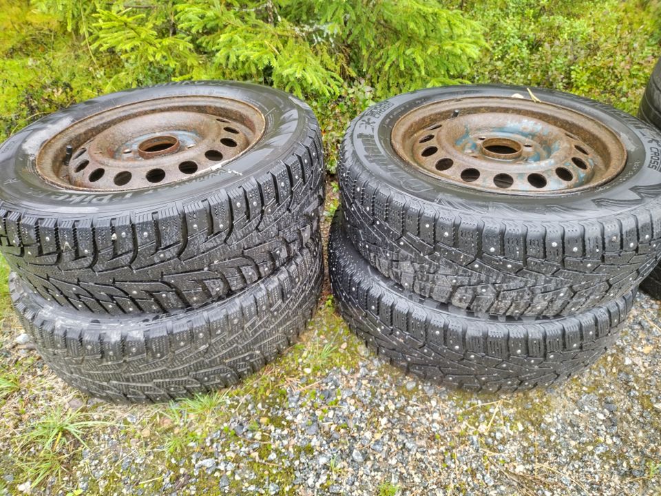 Vanteet talvirenkailla 185/65r14