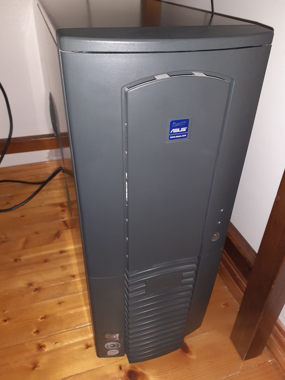 Pc pöytäkone Asus / komponentit tarjoa