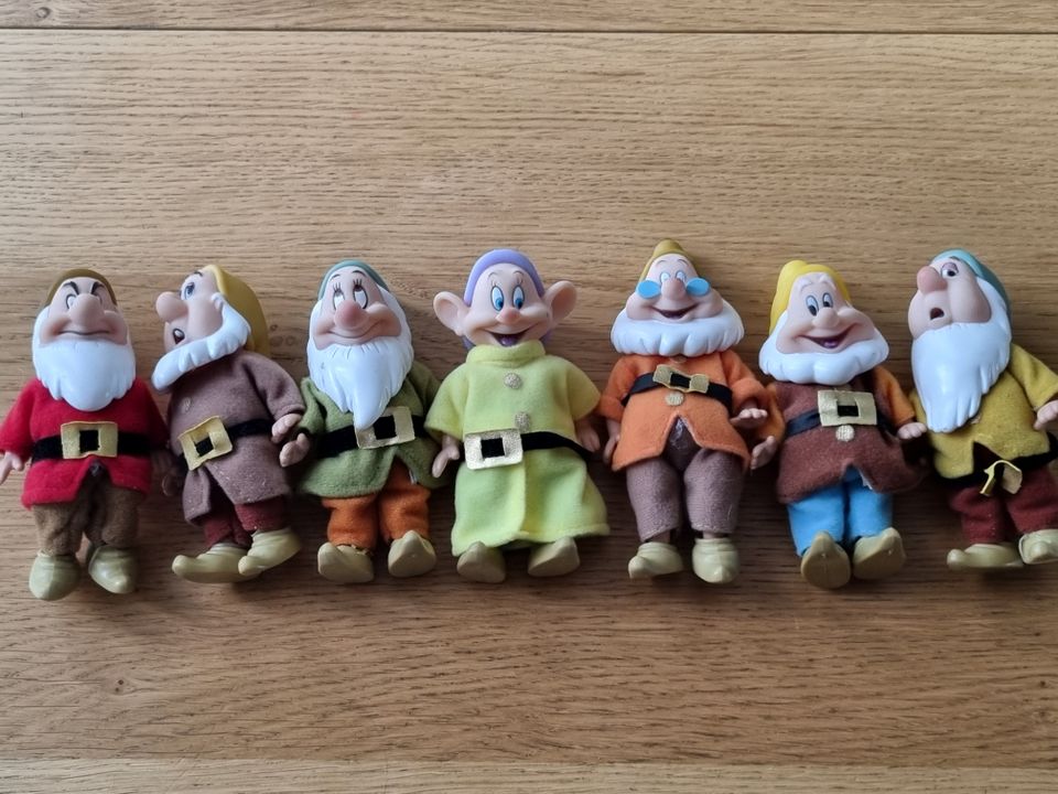 Disney Seitsemän kääpiötä figuurit