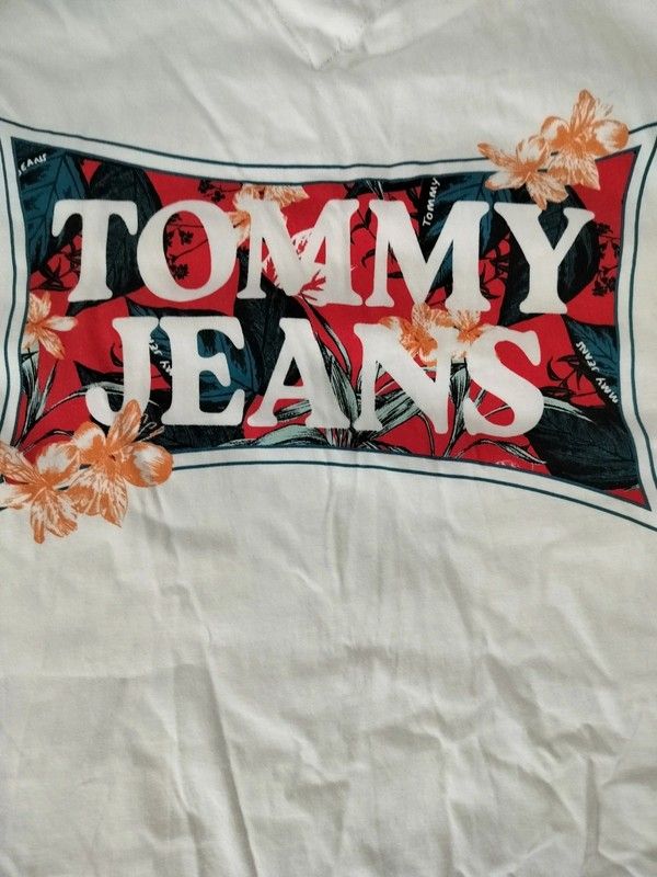 Tommy Jeans T-paita, Koko M.