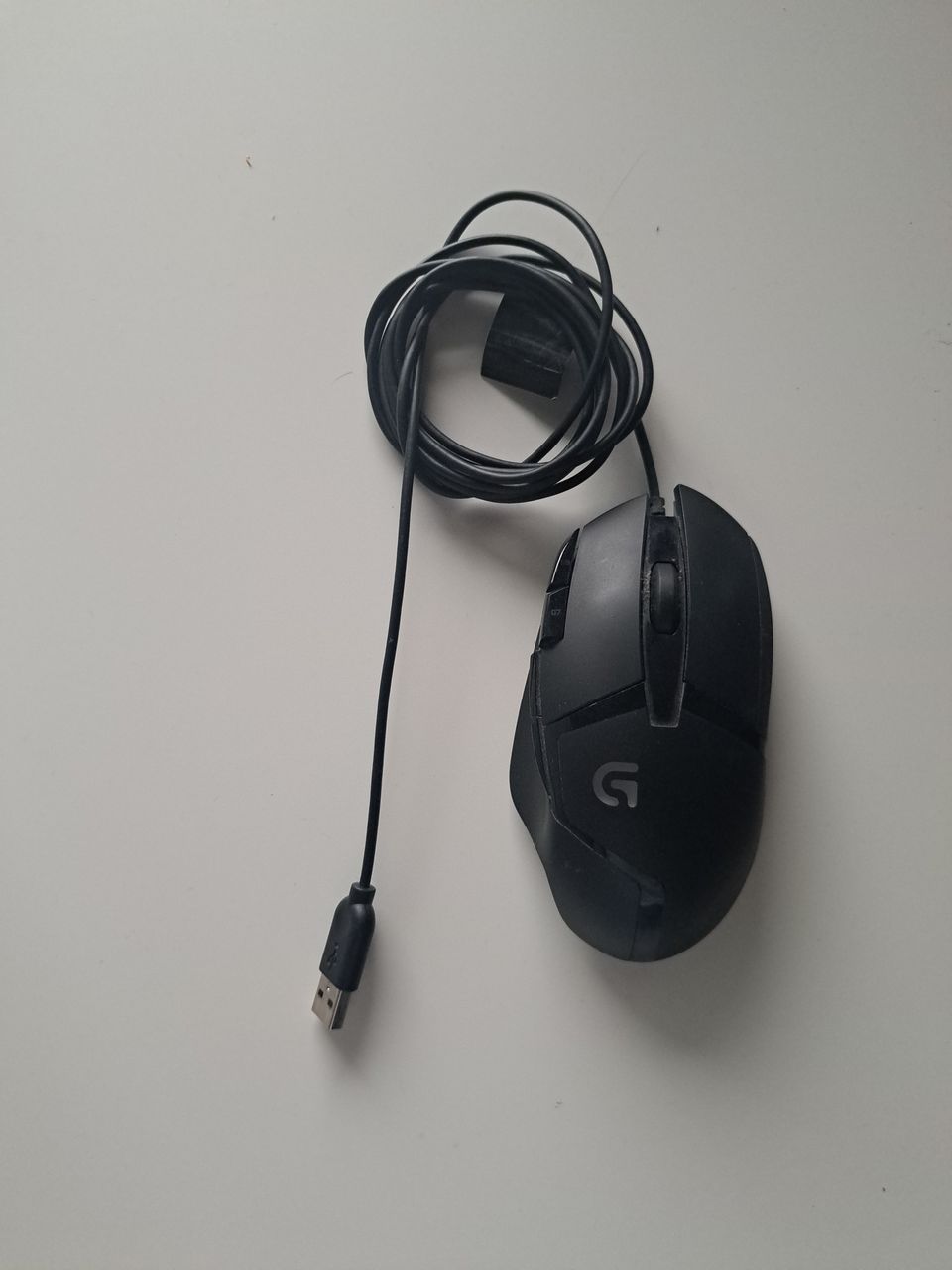 Logitech G402 Pelihiiri