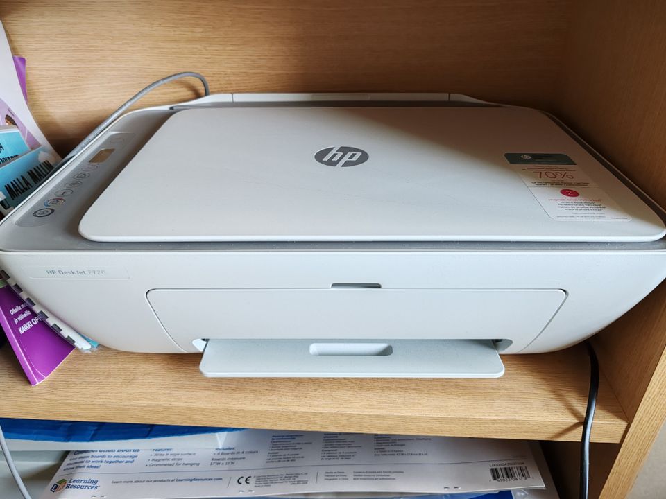 HP Deskjet 2720 tulostin