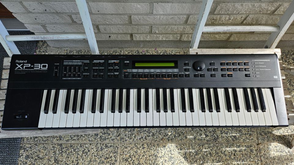 Roland XP-30