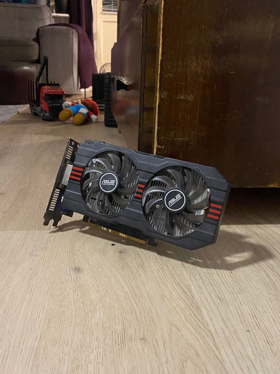 Gtx750ti näytönohjain