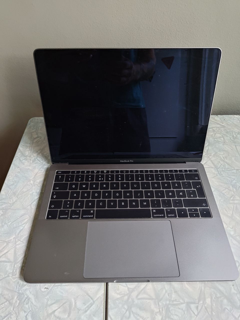 Macbook Pro 13-inch, 2017