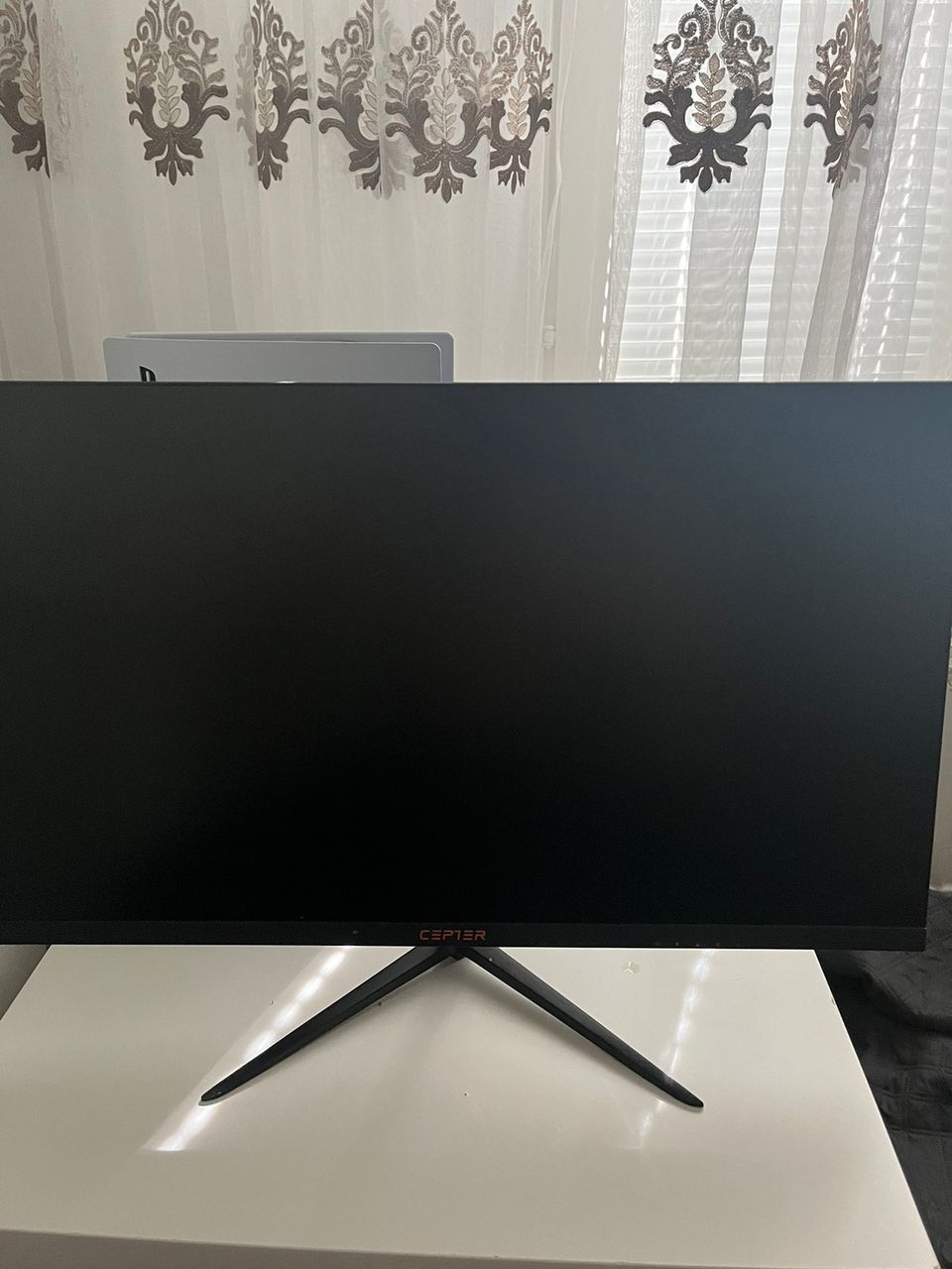 Cepter pelinäyttö 240 hz